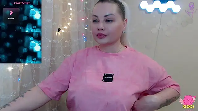 JewellKiss7 online show from April 2026 04:45:01 PM