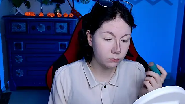 NancyMartinez online show from October 2025 05:19:01 AM