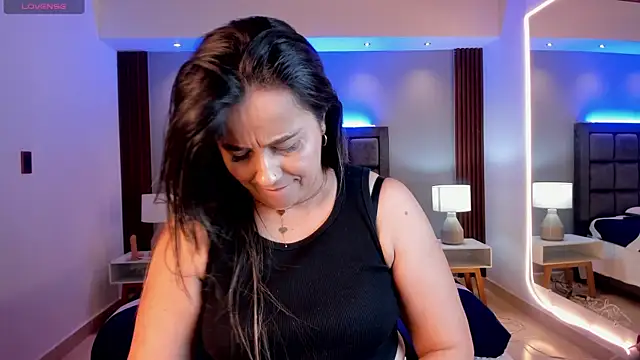 Susann Ross online show from September 2025 11:53:02 AM