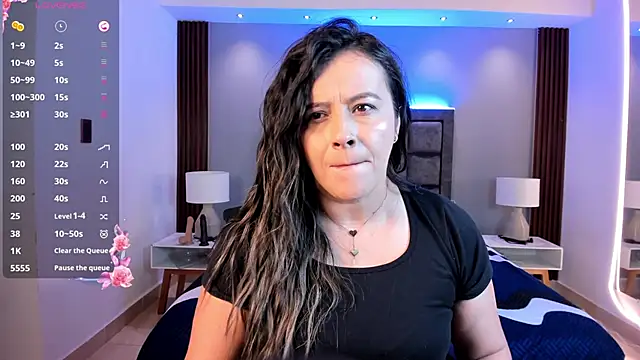 Susann Ross online show from October 2025 10:46:02 AM