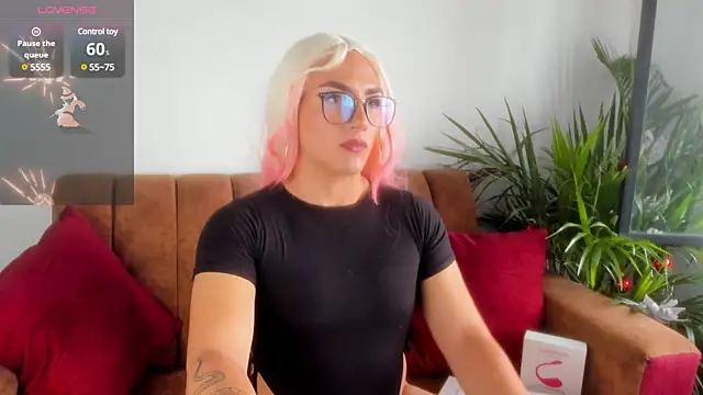 -Sofii  online show from January 2025 07:49:02 PM