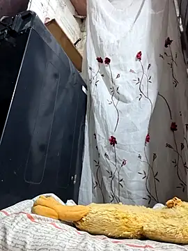 LunaDrago online show from April 2026 10:58:01 AM