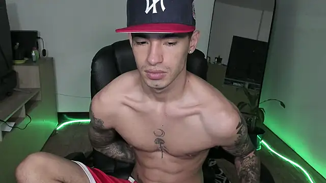 Damon  333 online show from January 2026 10:01:01 PM