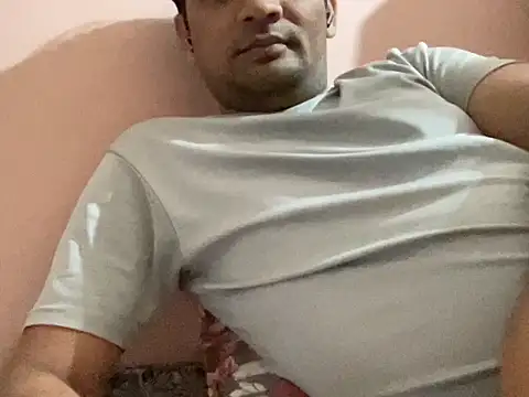 Snapshot of NiceBoy9099 chatting on November 2025 05:56:01 PM NiceBoy9099 online show from November 2025 05:56:01 PM