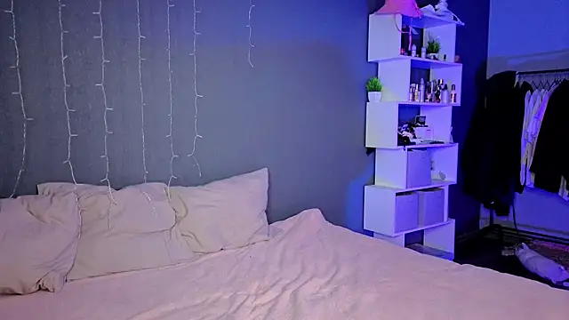 Snapshot of aneta_alisha chatting on October 2025 01:36:03 PM aneta alisha online show from October 2025 01:36:03 PM