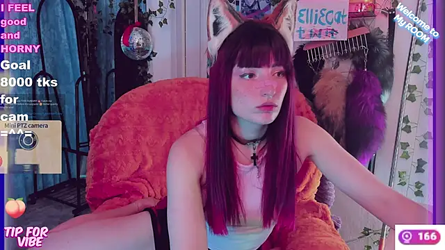 Snapshot of Toxic_Ellies chatting on February 2025 05:18:02 PM Toxic Ellies online show from February 2025 05:18:02 PM