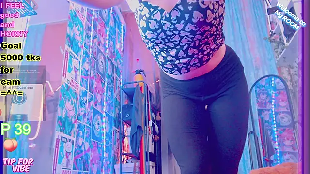 Snapshot of Toxic_Ellies chatting on February 2025 12:58:02 PM Toxic Ellies online show from February 2025 12:58:02 PM