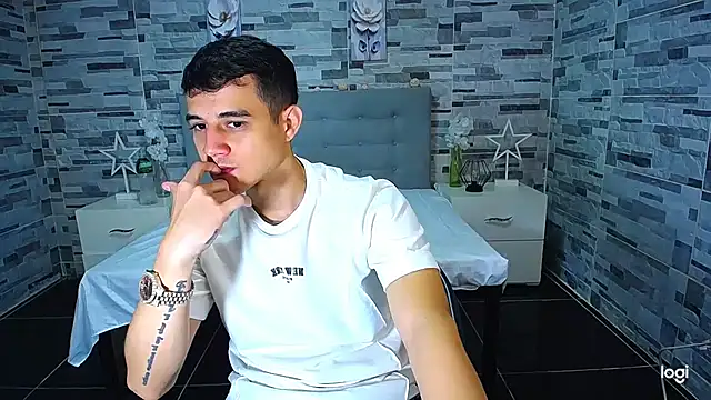 ADAM HOT online show from September 2025 08:36:01 PM