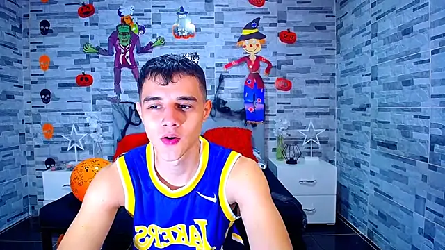 ADAM HOT online show from October 2025 10:42:02 PM