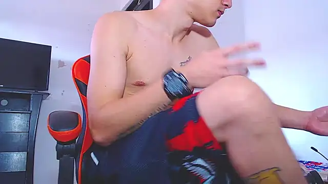 ADAM HOT online show from February 2026 01:15:02 PM