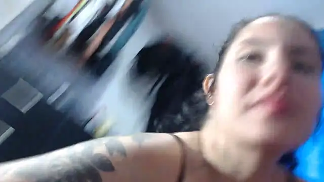 Snapshot of sweettaty chatting on January 2025 01:01:01 PM sweettaty online show from January 2025 01:01:01 PM