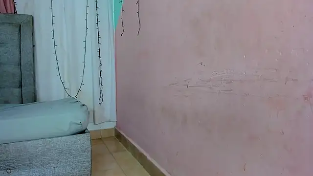 valentina 0  online show from October 2025 03:45:02 AM