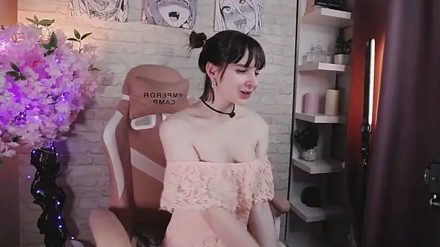 ManuTaya online show from December 2024 07:43:02 PM