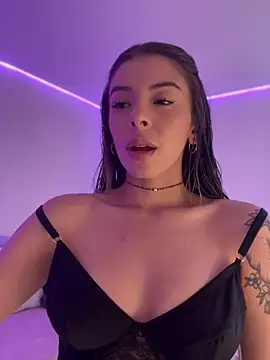 AmmyCollinsW online show from June 2026 08:29:02 PM