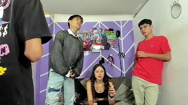 Fresahot2005 online show from December 2024 07:57:01 PM