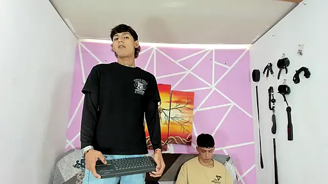 Fresahot2005 online show from January 2025 07:13:02 PM