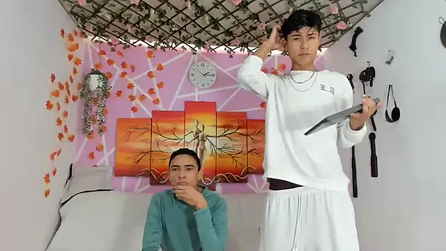 Fresahot2005 online show from February 2025 07:17:02 PM