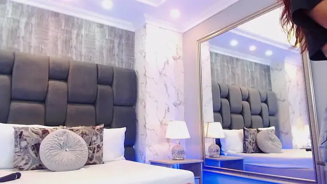 SophieWolkman online show from February 2026 12:06:02 PM