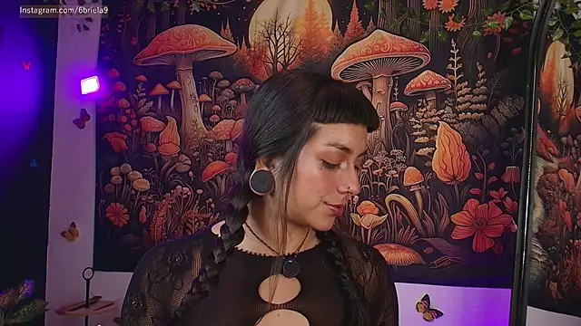 6Briela9  online show from April 2026 01:59:01 AM