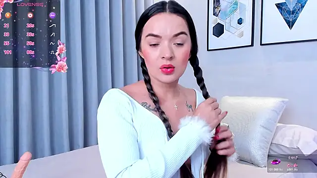 lennabell online show from February 2025 06:49:02 PM