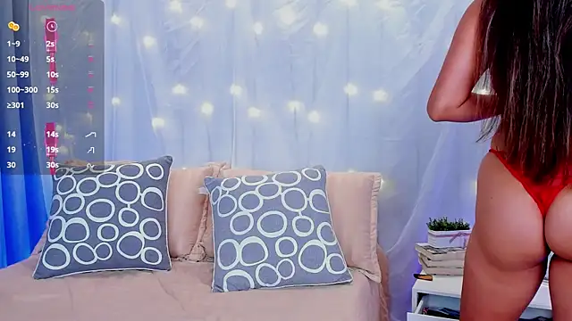 lennabell online show from March 2025 01:07:02 PM