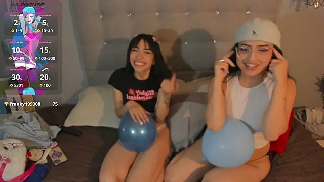 Snapshot of Cintya_Kros chatting on January 2025 05:56:01 AM Cintya Kros online show from January 2025 05:56:01 AM