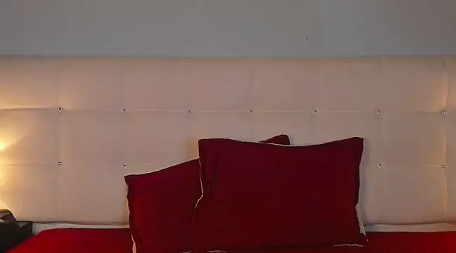 Snapshot of Cintya_Kros chatting on March 2025 02:37:02 AM Cintya Kros online show from March 2025 02:37:02 AM