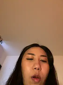 Aimilayne online show from July 2026 10:16:01 PM