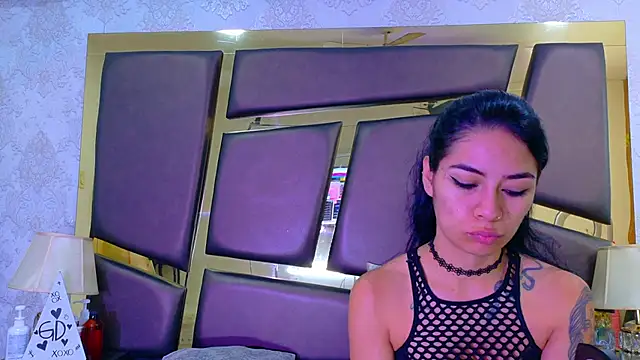 NicoleEsposito online show from April 2026 12:41:01 PM