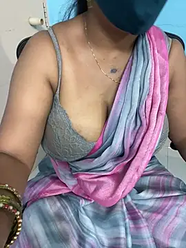 Snapshot of sajeetha chatting on June 2026 11:20:01 PM sajeetha online show from June 2026 11:20:01 PM