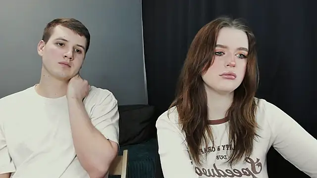 Snapshot of Pinku_kitsune chatting on March 2025 08:00:01 AM Pinku kitsune online show from March 2025 08:00:01 AM