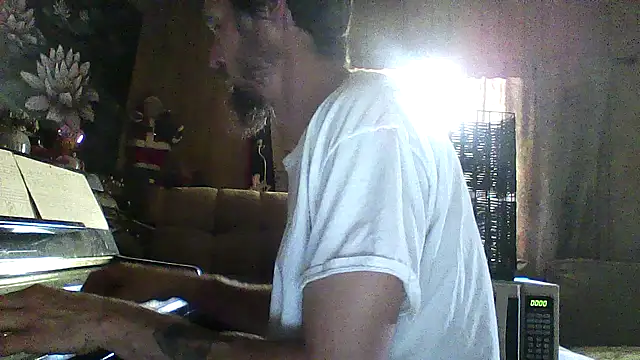 luke thighwalker2469 online show from November 2025 10:19:02 PM