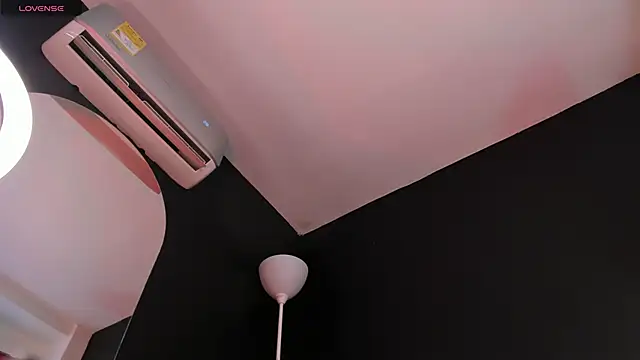 Snapshot of ALICEPOIXXXON chatting on January 2025 04:48:01 PM ALICEPOIXXXON online show from January 2025 04:48:01 PM