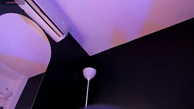 Snapshot of ALICEPOIXXXON chatting on February 2025 04:35:02 PM ALICEPOIXXXON online show from February 2025 04:35:02 PM