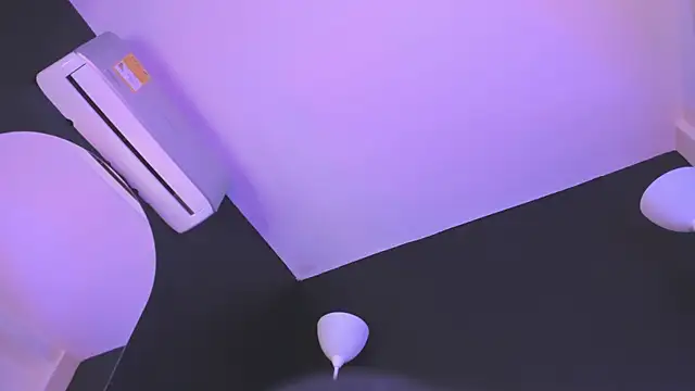 Snapshot of ALICEPOIXXXON chatting on March 2025 08:15:02 AM ALICEPOIXXXON online show from March 2025 08:15:02 AM