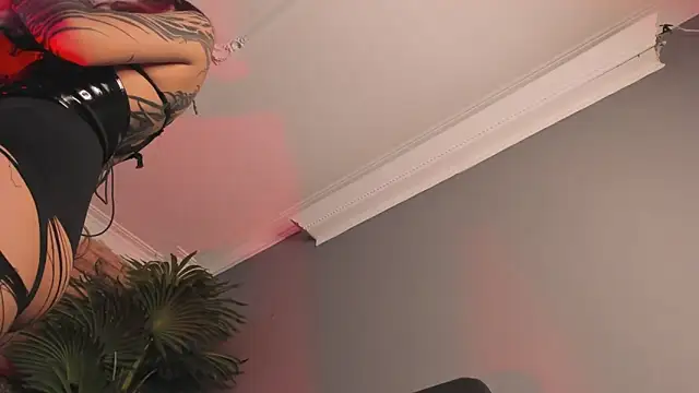 Snapshot of ALICEPOIXXXON chatting on September 2025 11:54:01 PM ALICEPOIXXXON online show from September 2025 11:54:01 PM