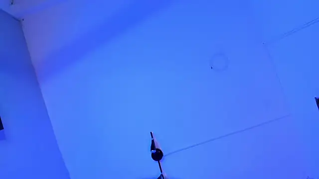 Snapshot of ALICEPOIXXXON chatting on October 2025 09:57:01 PM ALICEPOIXXXON online show from October 2025 09:57:01 PM