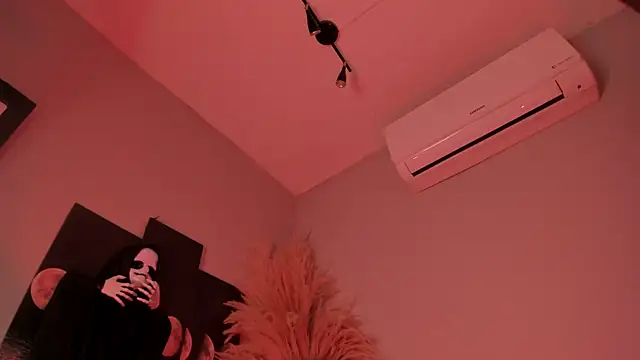 Snapshot of ALICEPOIXXXON chatting on October 2025 12:44:01 AM ALICEPOIXXXON online show from October 2025 12:44:01 AM