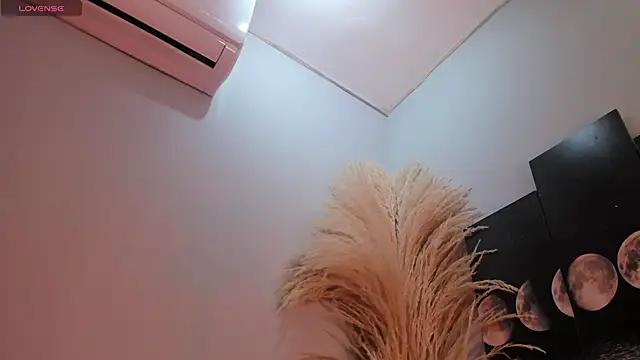 Snapshot of ALICEPOIXXXON chatting on December 2025 03:26:02 AM ALICEPOIXXXON online show from December 2025 03:26:02 AM