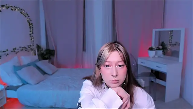 SaintGirl online show from January 2025 02:53:01 PM