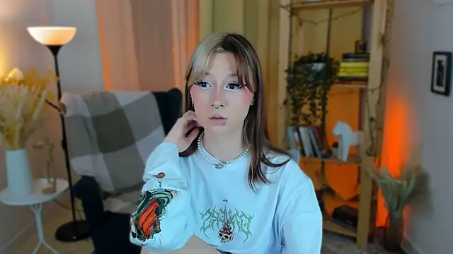 SaintGirl online show from January 2025 03:24:01 PM