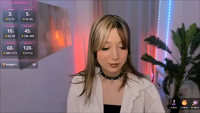 SaintGirl online show from January 2025 06:52:01 PM