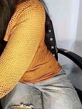 Ms Neera online show from February 2025 08:18:01 PM