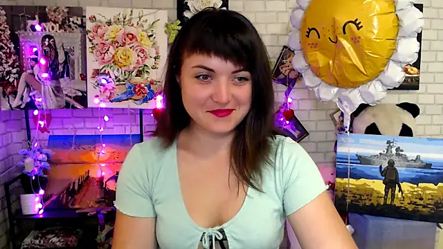 Darina M  online show from September 2025 04:46:02 AM