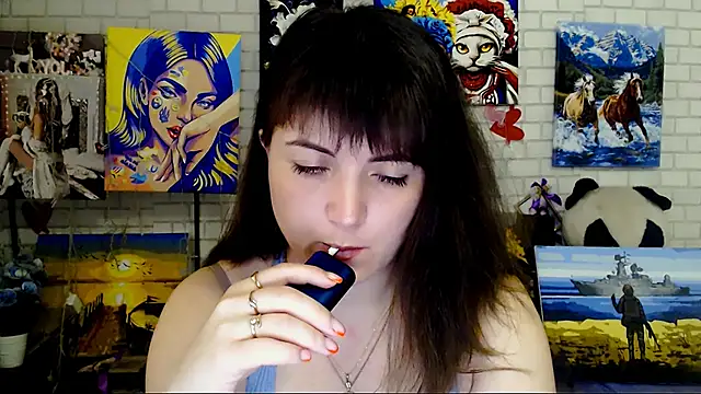 Snapshot of Darina_M_ chatting on May 2026 04:39:02 AM Darina M online show from May 2026 04:39:02 AM
