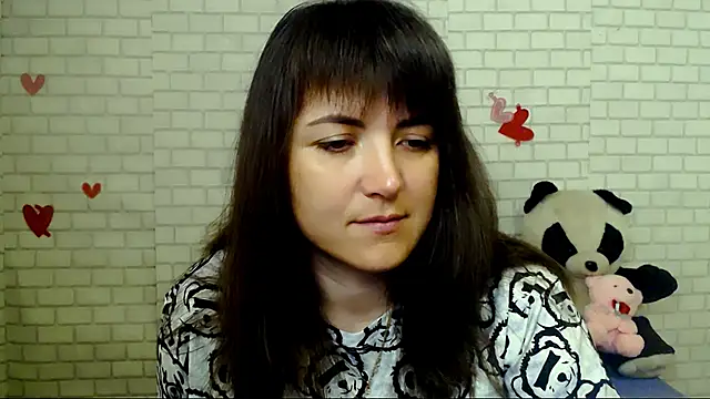 Snapshot of Darina_M_ chatting on May 2026 04:29:02 AM Darina M online show from May 2026 04:29:02 AM