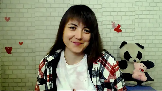 Snapshot of Darina_M_ chatting on May 2026 04:40:01 AM Darina M online show from May 2026 04:40:01 AM