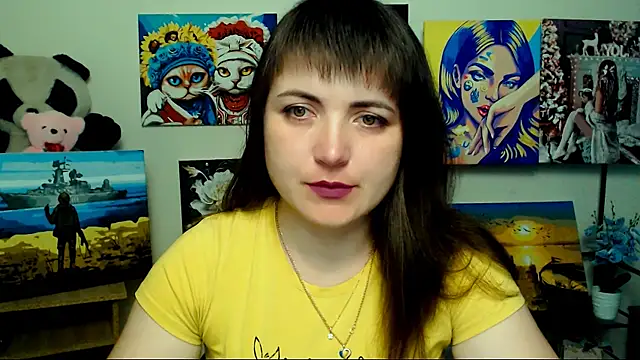 Snapshot of Darina_M_ chatting on May 2026 04:20:02 AM Darina M online show from May 2026 04:20:02 AM