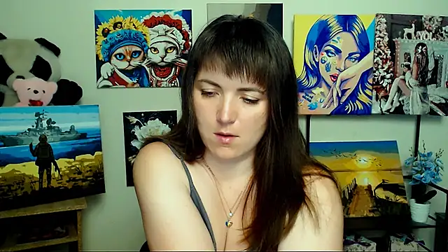 Snapshot of Darina_M_ chatting on May 2026 04:31:02 AM Darina M online show from May 2026 04:31:02 AM