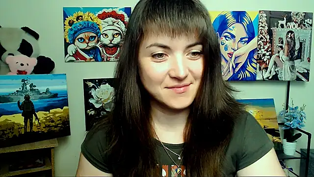 Snapshot of Darina_M_ chatting on May 2026 04:20:01 AM Darina M online show from May 2026 04:20:01 AM